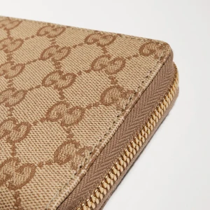 Gucci Essence Classic Zip-Around Wallet