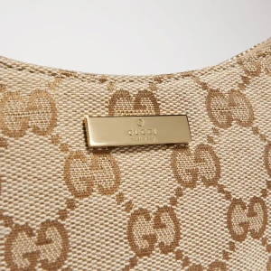 Lady Lunetta Charm