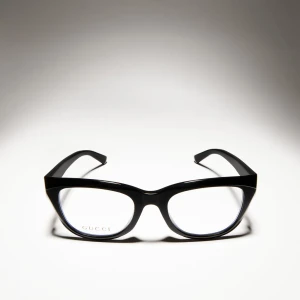 Geometric Optical Frame
