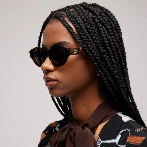 Cat-Eye Frame Sunglasses