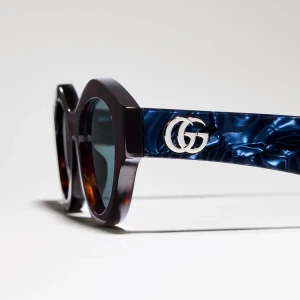Cat-Eye Frame Sunglasses