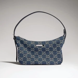 Lady Lunetta Small Shoulder Bag