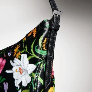 Lady Lunetta Small Shoulder Bag