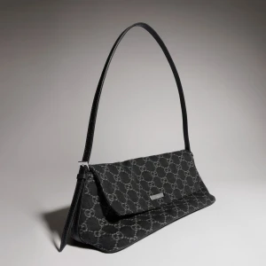 Madison Medium Shoulder Bag