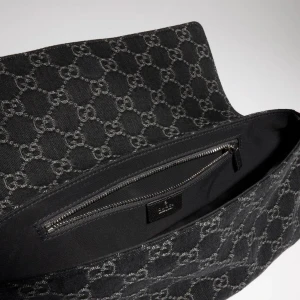 Madison Medium Shoulder Bag