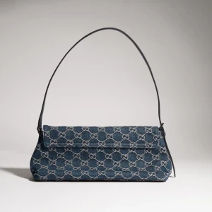 Madison Medium Shoulder Bag