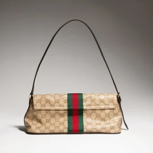 Madison Medium Shoulder Bag