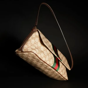 Madison Medium Shoulder Bag