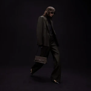 Madison Medium Shoulder Bag