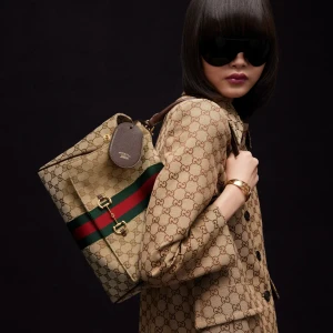 Paparazzo Medium Top Handle Bag