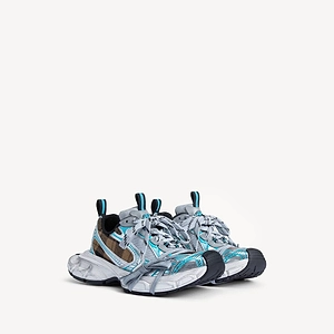 3Xl Check Pattern Sneaker