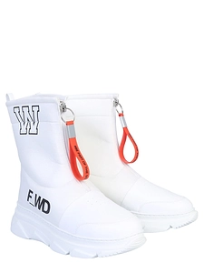 Forward Leather Boot