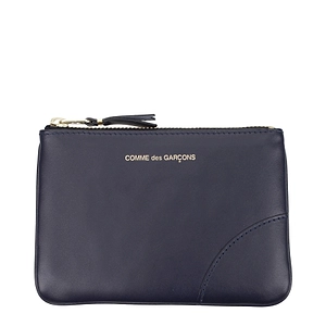 Its Purse. S A Woman