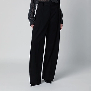 The Latest Wide-Leg Pants