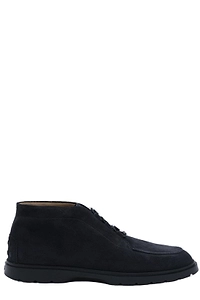 Tod's Round Toe Desert Boots