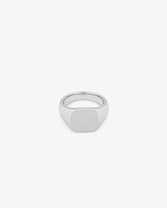 Tom Wood Kay Satin Signet Ring