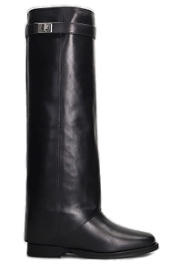 Via Roma 15 Round Toe Boots