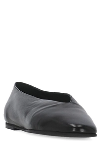 Poeve Round-Toe Ballet Flat Shoes