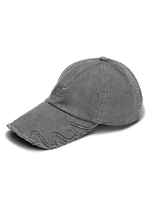 Av Slashed Cap