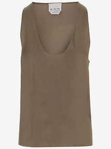Sa Su Phi Scoop Neck Sleeveless Top