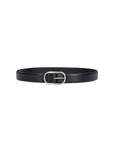 Oval-Buckle Belt
