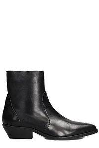 Julie Dee Pointed Toe Ankle Boots