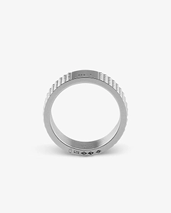 Le Gramme Ribbon Pyramid Guilloché Ring