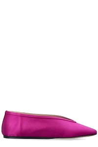 Le Monde Beryl Luna Pointed Flat Shoes