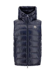 Moncler Barant Logo Patch Zip-Up Gilet