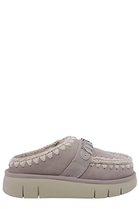 Mou Bounce Stitch-Trim Clogs