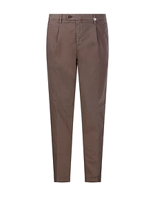 Myths Pleated Slim Pants
