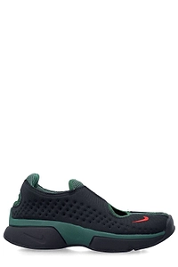 Nike Rift 2 Split-Toe Slip-On Sneakers