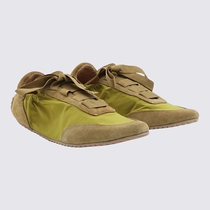 Odissi Low Top Panelled Sneakers