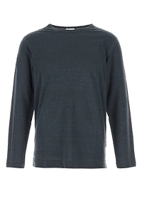 Closed Long Sleeve T-Shirt