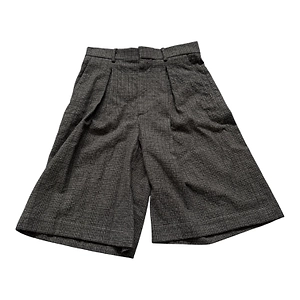 Douuod Diomede Pleated Bermuda Shorts