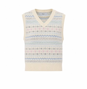 Dunst Patterned V-Neck Knitted Top