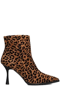 Animal Printed Pointed-Toe Ankle Boots