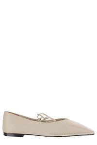 Alohas Lace-Up Flat Shoes
