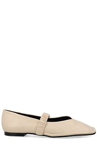 Alohas Square-Toe Gathered Strap Flats