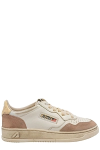 Autry Medalist Low Super Vintage Sneakers