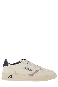 Autry Medalist Low-Top Sneakers