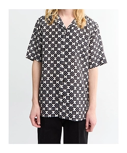 Short-Sleeved Shirt