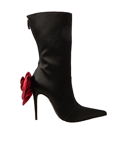 Appliqué Pointed-Toe Boots
