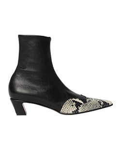 Nevada Pointed Ankle Boots