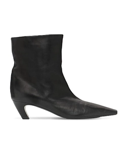 Pointy Boots