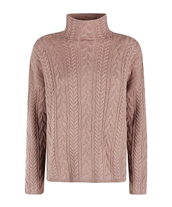 Long-Sleeved Knitted Shirt
