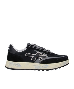 Nous Sneaker
