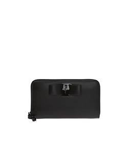 Vara Long Purse