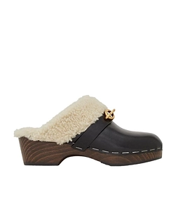 Le Maillon Clogs In Smooth Leather And Shearling