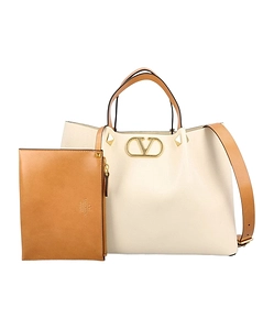 Valentino	Garavani Rockstud Medium Tote Bag
